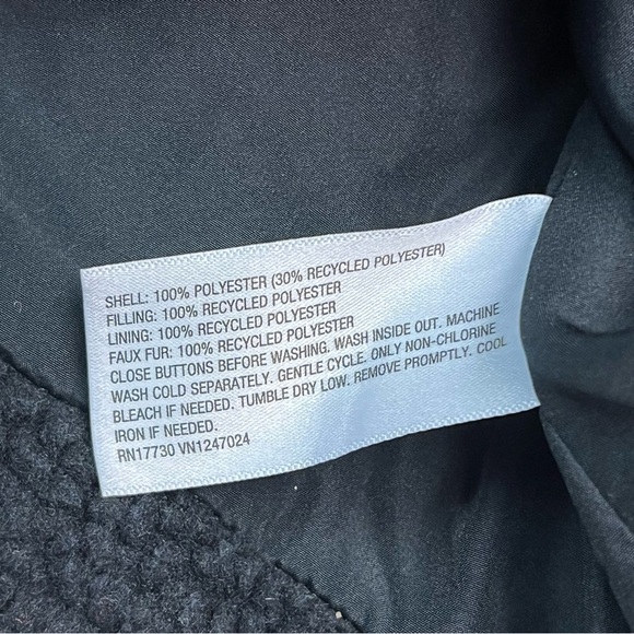 Future Collective Women's Shearling Trim Button-Front Puffer
Jacket - Black XL - Picture 9 of 9